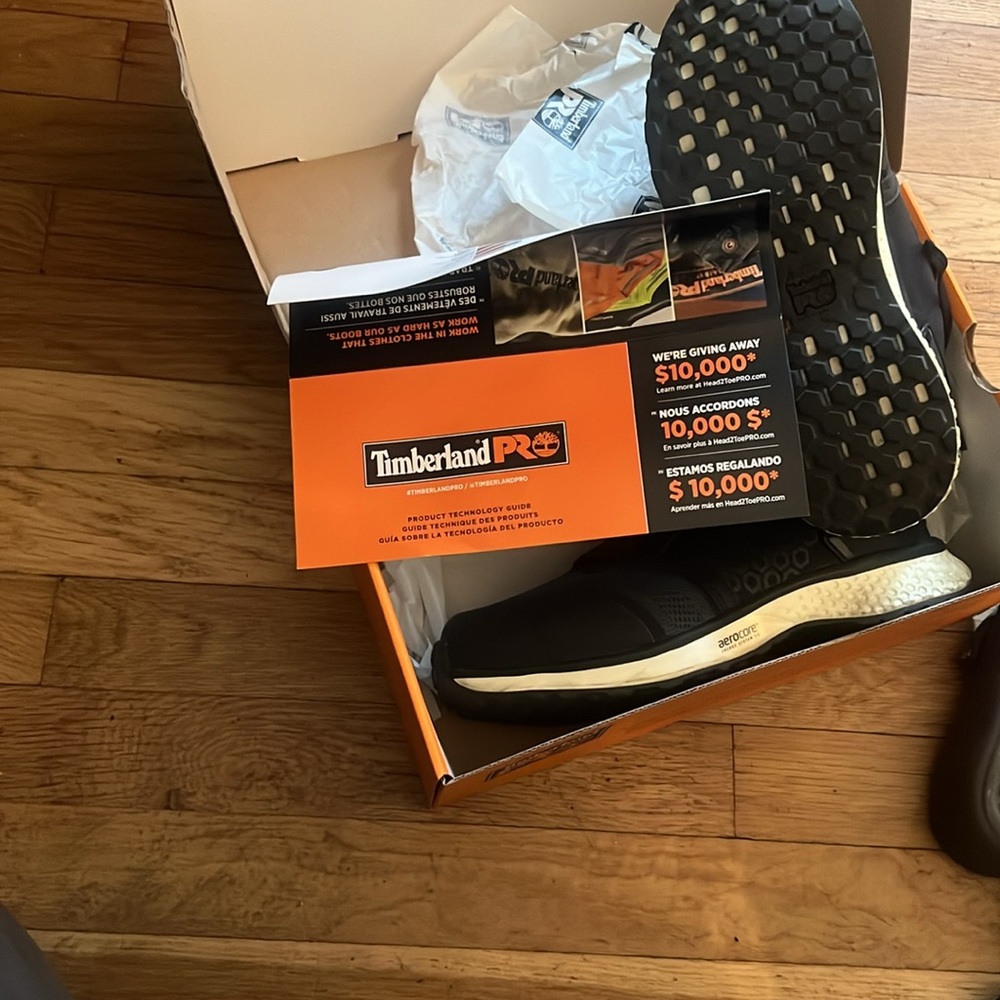 Women’s work sneakers - Picture 3 of 5